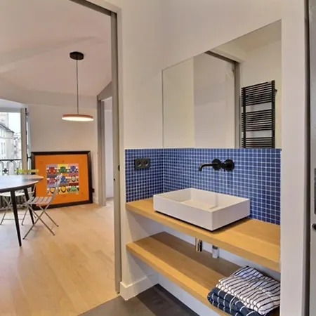 Spacious Comfortable Lägenhet Paris